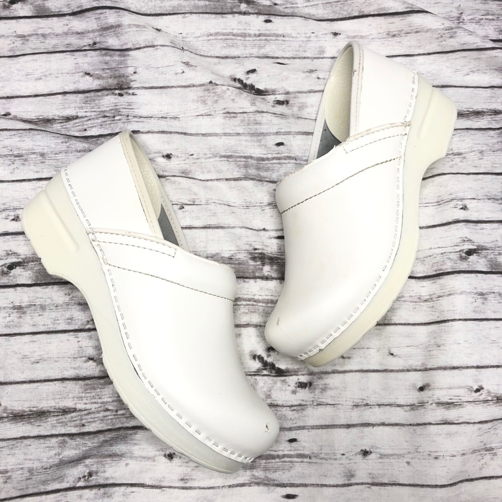 DANSKO Professional White Box Leather Clogs Size 9